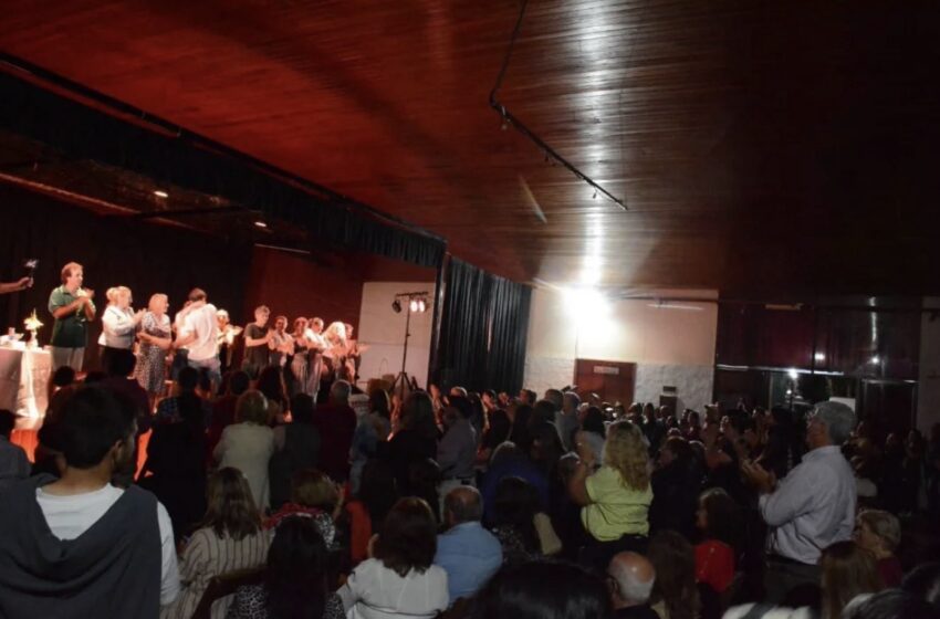  Exito rotundo de la obra Once Piezas en el salón Guerrico