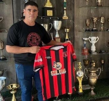  Miguel Lopéz es el nuevo DT de Huracán