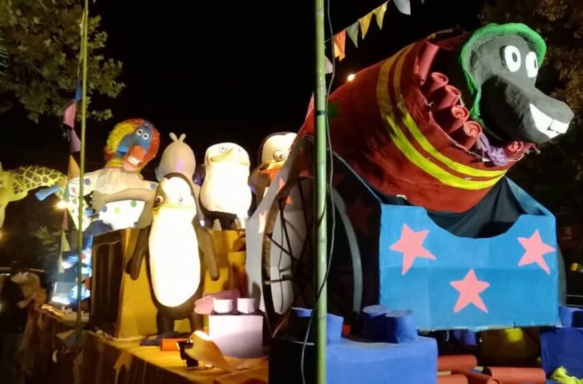  Los Vascos vuelven a presentar una carroza en este carnaval 2025