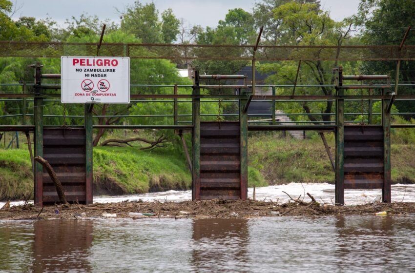  Las compuertas del río que ya no deberían estar, el debate que vuelve