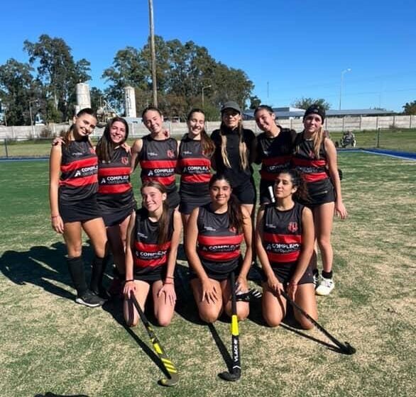  Las chicas de Huracán volvieron a ganar y son punteras del torneo de hockey