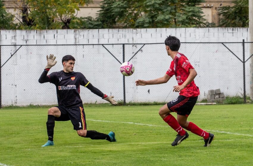  River Plate goleó a Robles 5 a 2