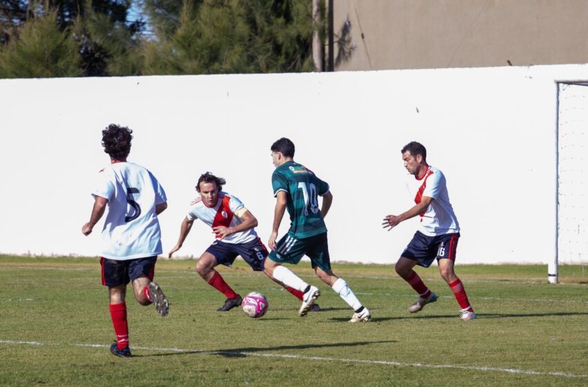  Una hazaña le permitió a River mantener la punta del torneo