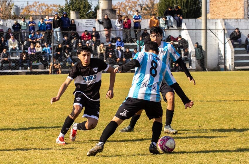  Benicio Nievas, la joven promesa goleadora de Rivadavia