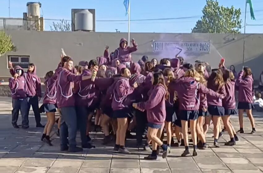  El Último Primer Día de los estudiantes, otra costumbre arequera