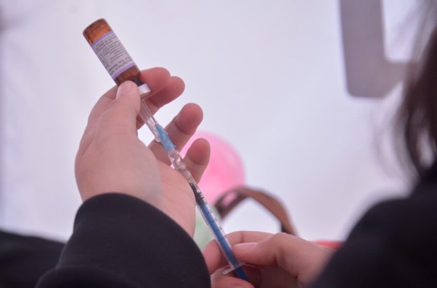  Advierten por el regreso de la tos convulsa y el peligro de los antivacunas